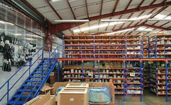 稱(chēng)重掃碼測(cè)量一體機(jī),動(dòng)態(tài)稱(chēng)重掃碼一體機(jī),DWS物流設(shè)備廠(chǎng)家,佼佼者自動(dòng)化